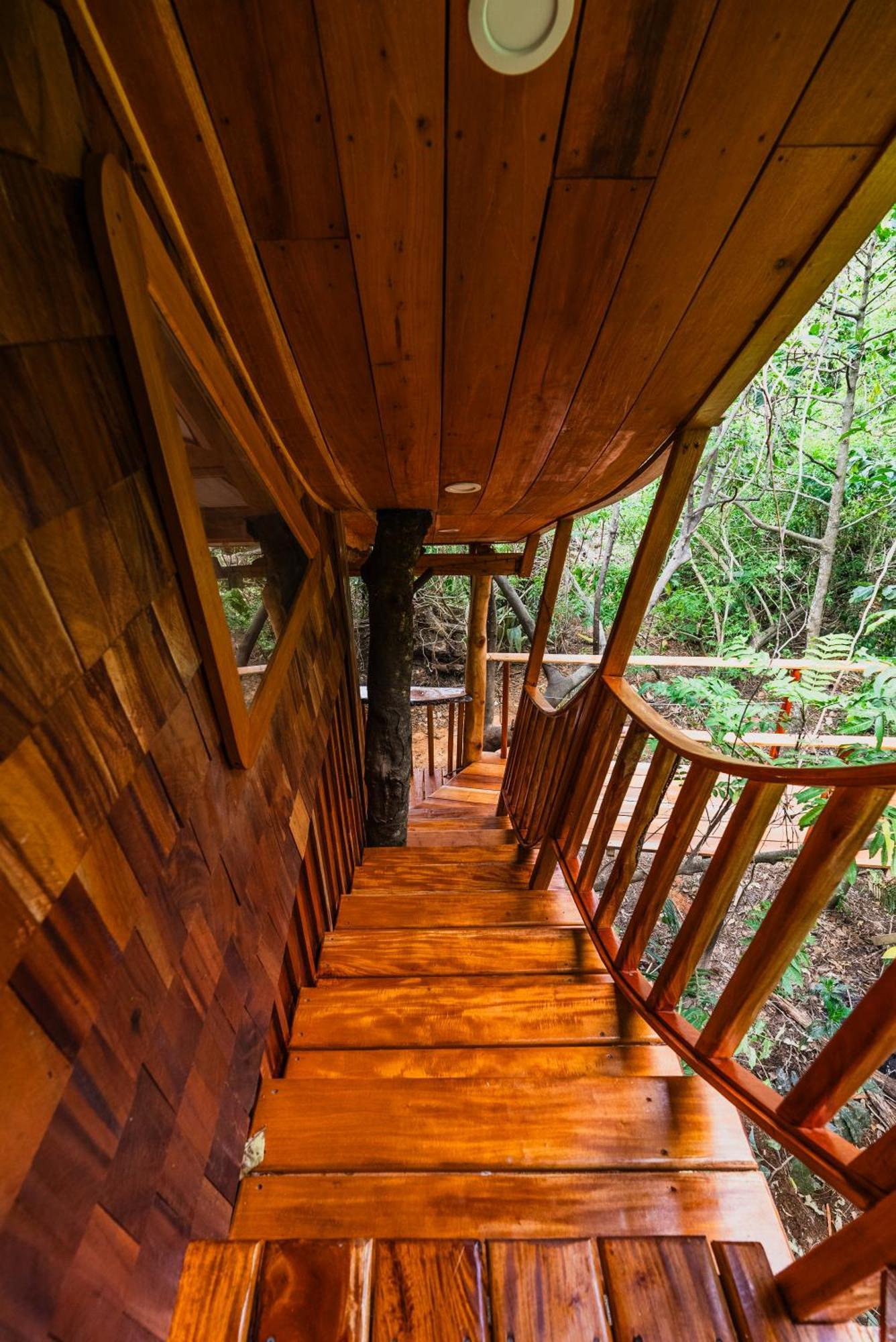 Tukulolo Treehouses Makaunga ภายนอก รูปภาพ